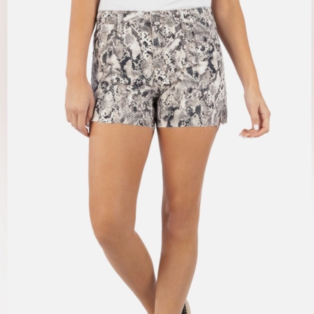 Kut From The Kloth Gidget Faux Snake Print High Rise Fray Raw Hem Shorts Eras